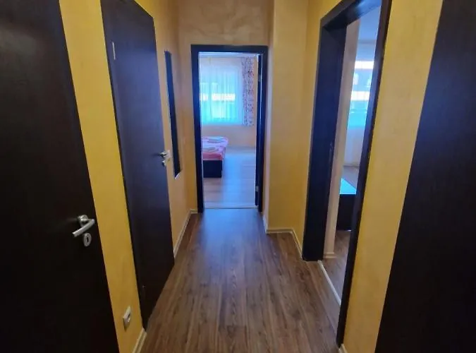 Royal Towers George Apartment, Next To The Gongola Apartment Bansko