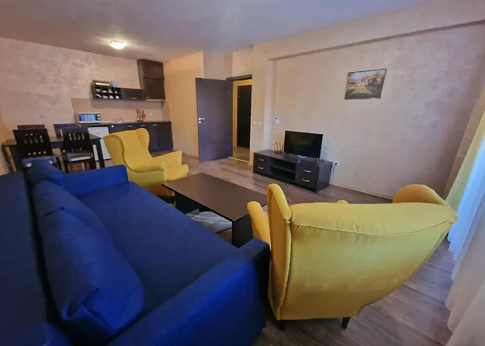 Royal Towers George Apartment, Next To The Gongola