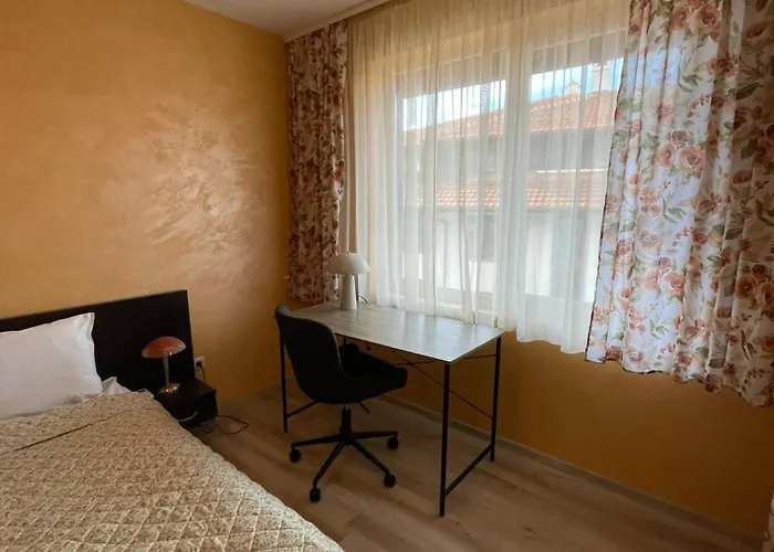 Apartman Royal Towers George Apartment, Next To The Gongola