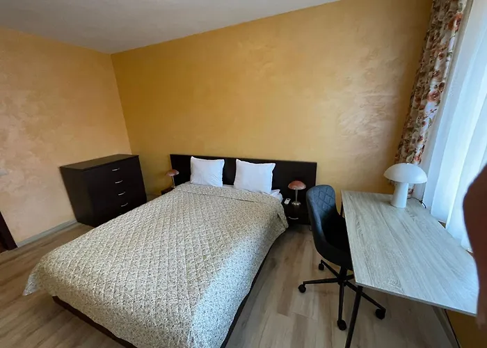 Royal Towers George Apartment, Next To The Gongola * Banszko